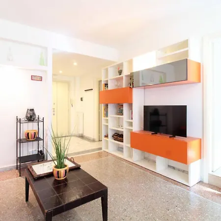 Casa Perla Sempione, Spazio E Confort Metro B1 アパート *